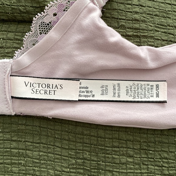 VS Body by Victoria Lace Demi Bra - Picture 5 of 6